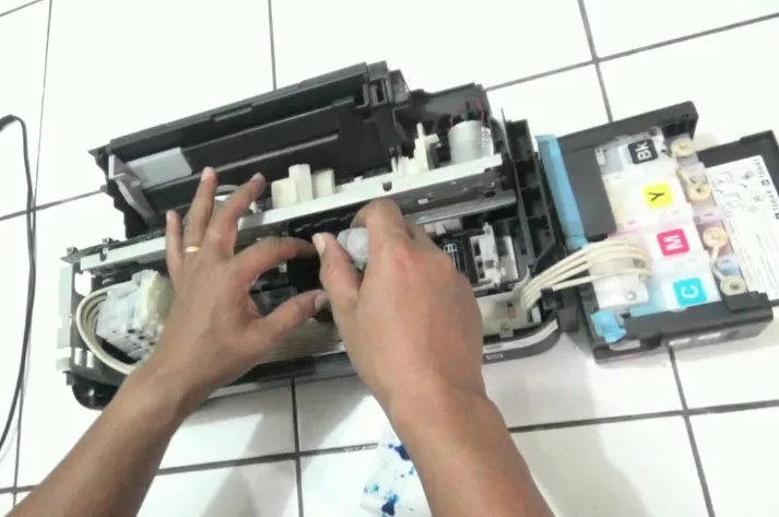 Cara Cleaning Printer Epson L1300