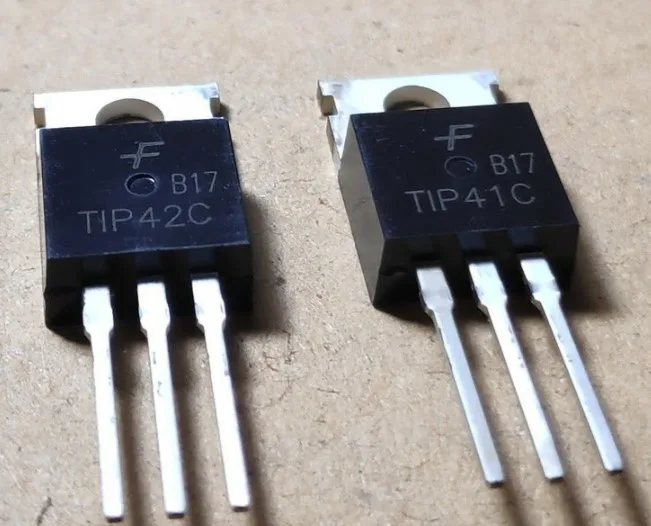 Perbedaan Transistor TIP 41C dan 42C